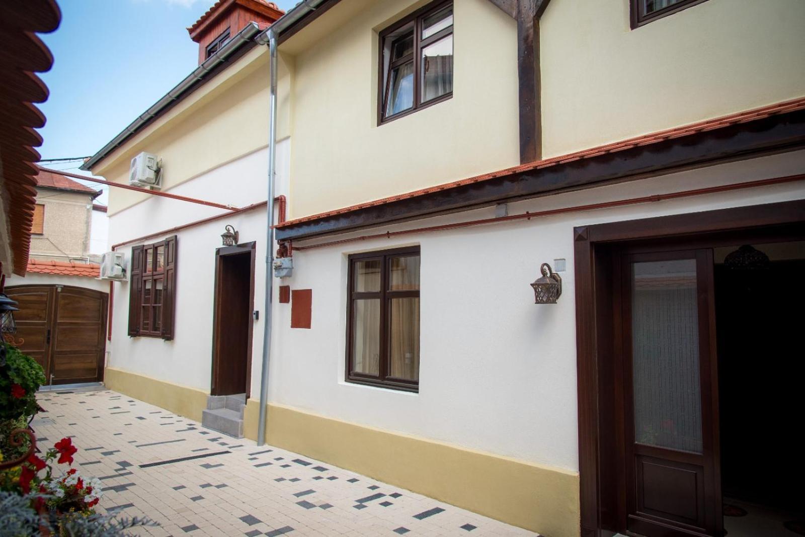 Aparthotel Cochet House Sibiu Exterior foto